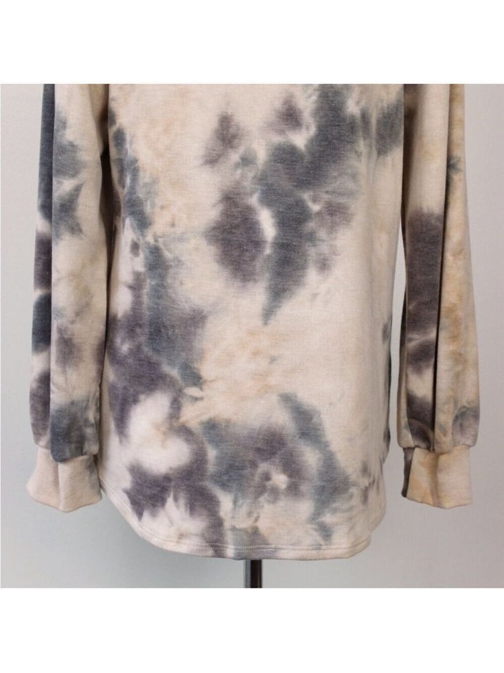 French Terry Cold Shoulder Tie Dye Top Large XL - Picture 7 of 8